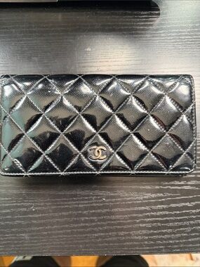 Chanel 18 series